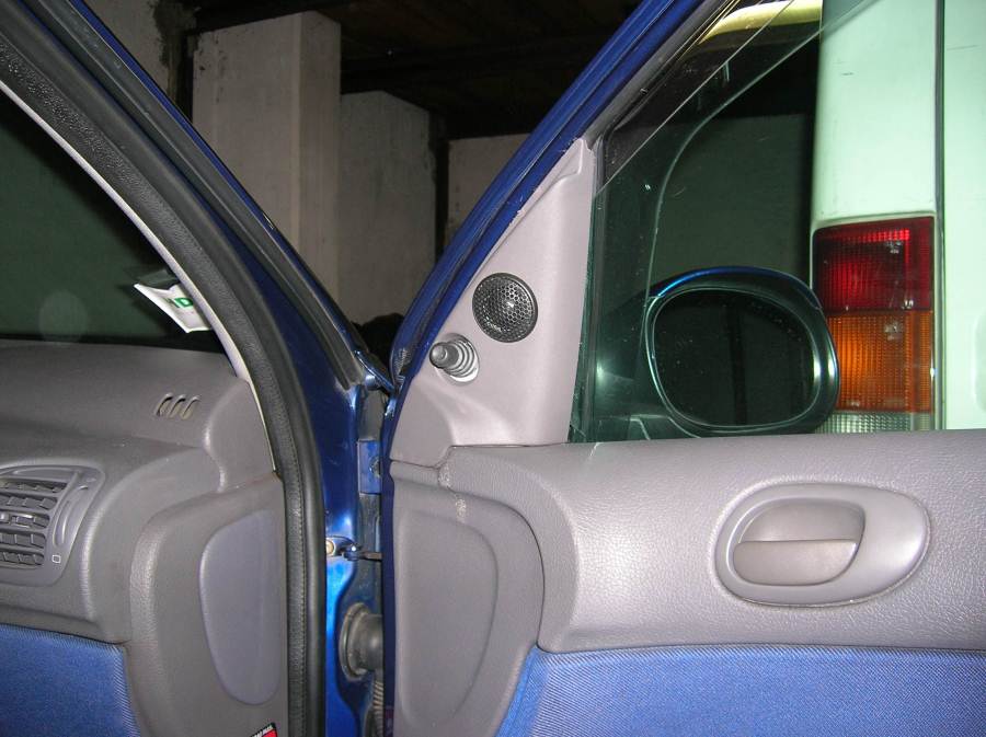 [Immagine: 20101024225123_DSCN4816.JPG]