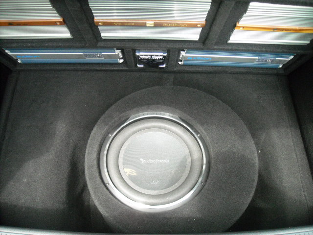 [Immagine: 200962015115_SubWoofer%20RockfordFosgate%20Punch.JPG]