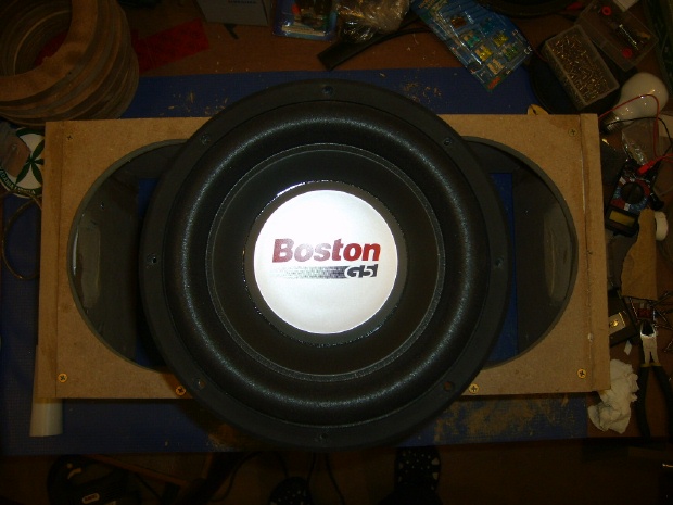 [Immagine: 20091118225541_s3.jpg]